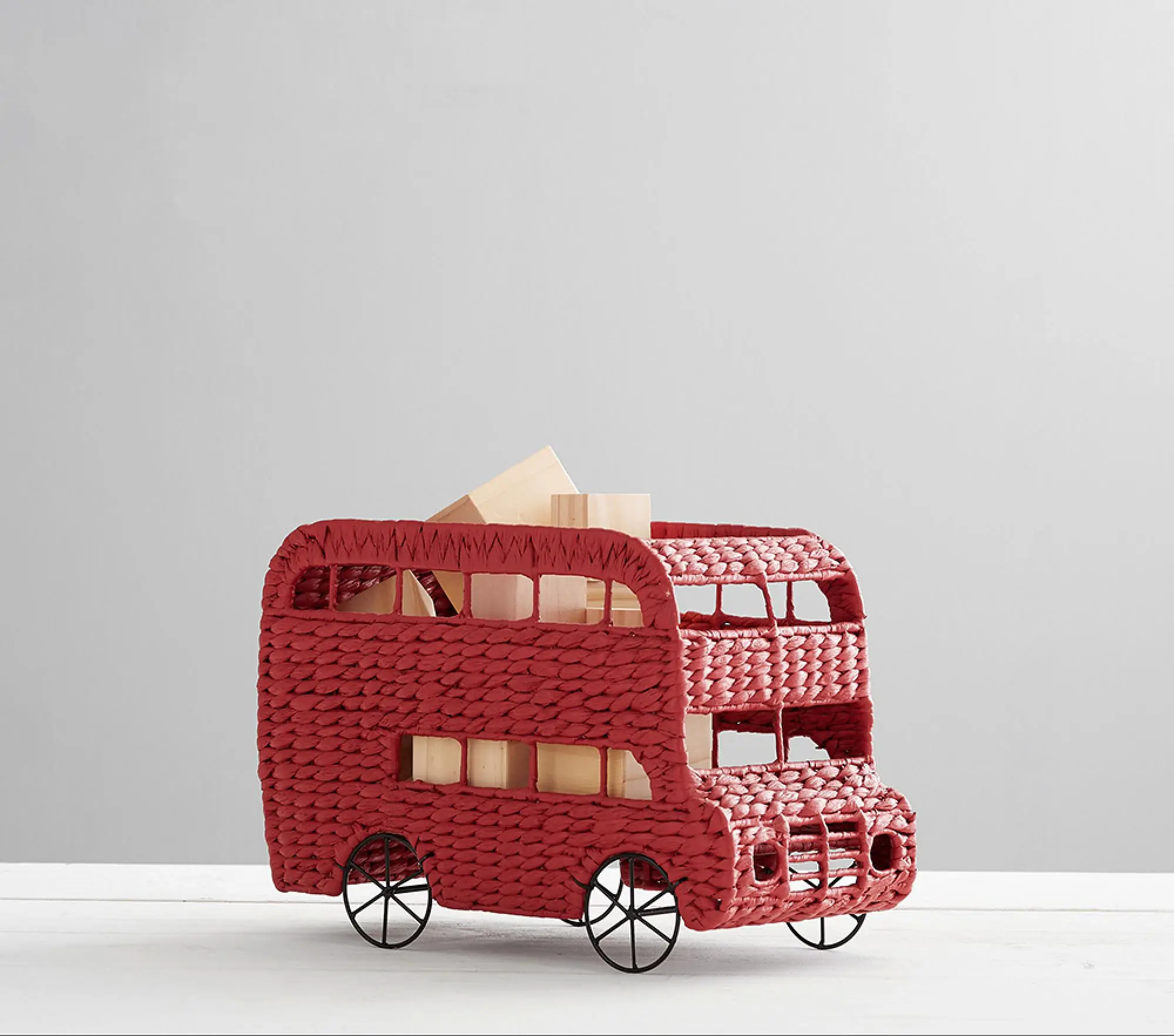 Nordic Kid Toys 2023 Water Hyacinth Double Decker Bus Shaped Storage Baby Hyacinth Kid Hamper for Nursery Party Decoration