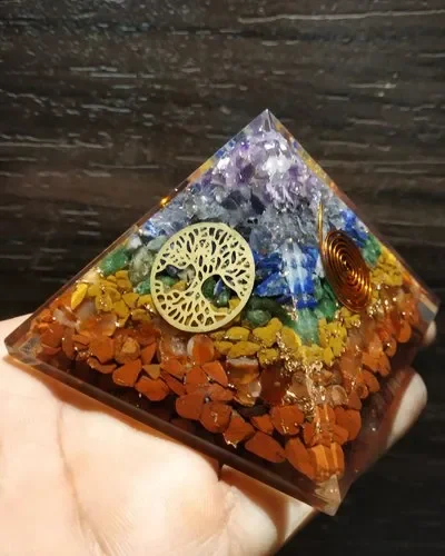 high falshy crystals rainbow moonstone chips with metal tree of life symbol orgonite orgone energy pyramid for meditation