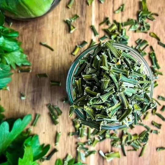 Apium Graveolens (Baked Dried Celery Crushed Leaves) Premium Grade Raw Processing 99% Purity Human Consumption Bulk Hot Selling