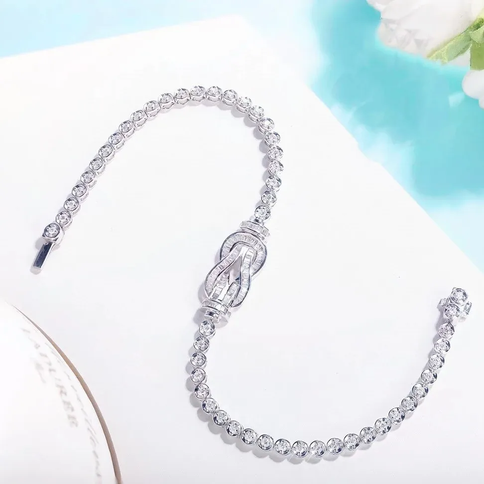 18K Solid Gold  VSS Natural full Diamond Rectangle Heart Link Charm Bracelet Women Exquisite Bling Wedding Bracelet for wome