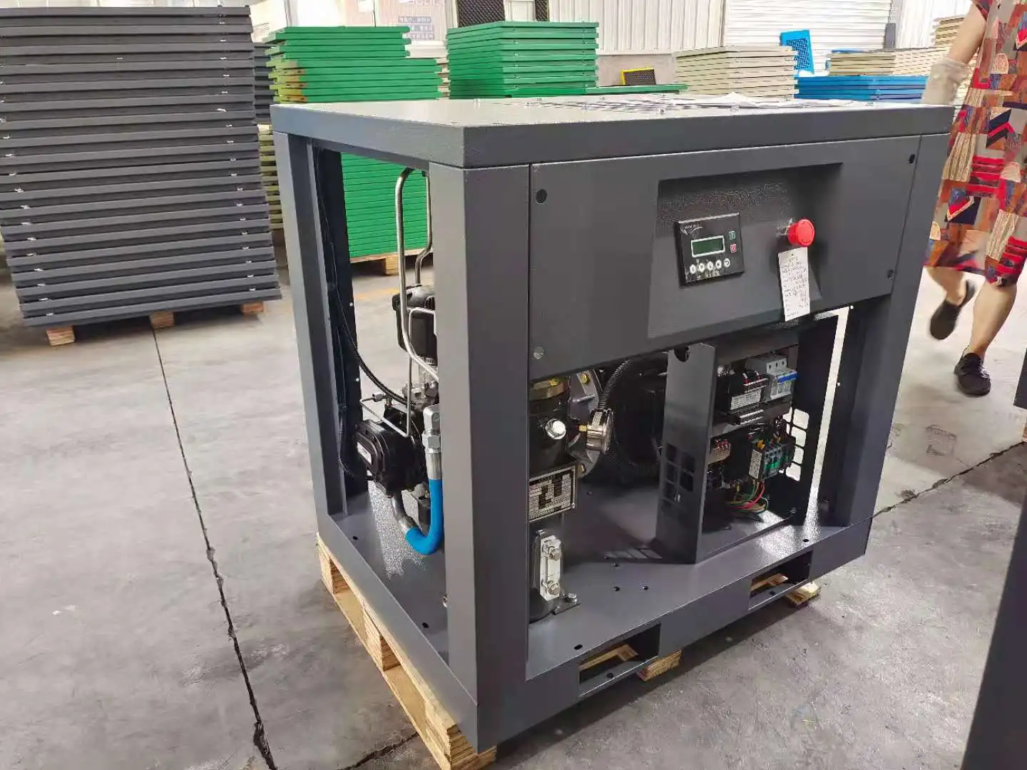 Airstone Spanish 7.5KW 11KW 15KW 22KW 37KW 45KW 55KW 75KW Fix Speed Rotary Air Screw Compressor 7-10Bar for  Sale
