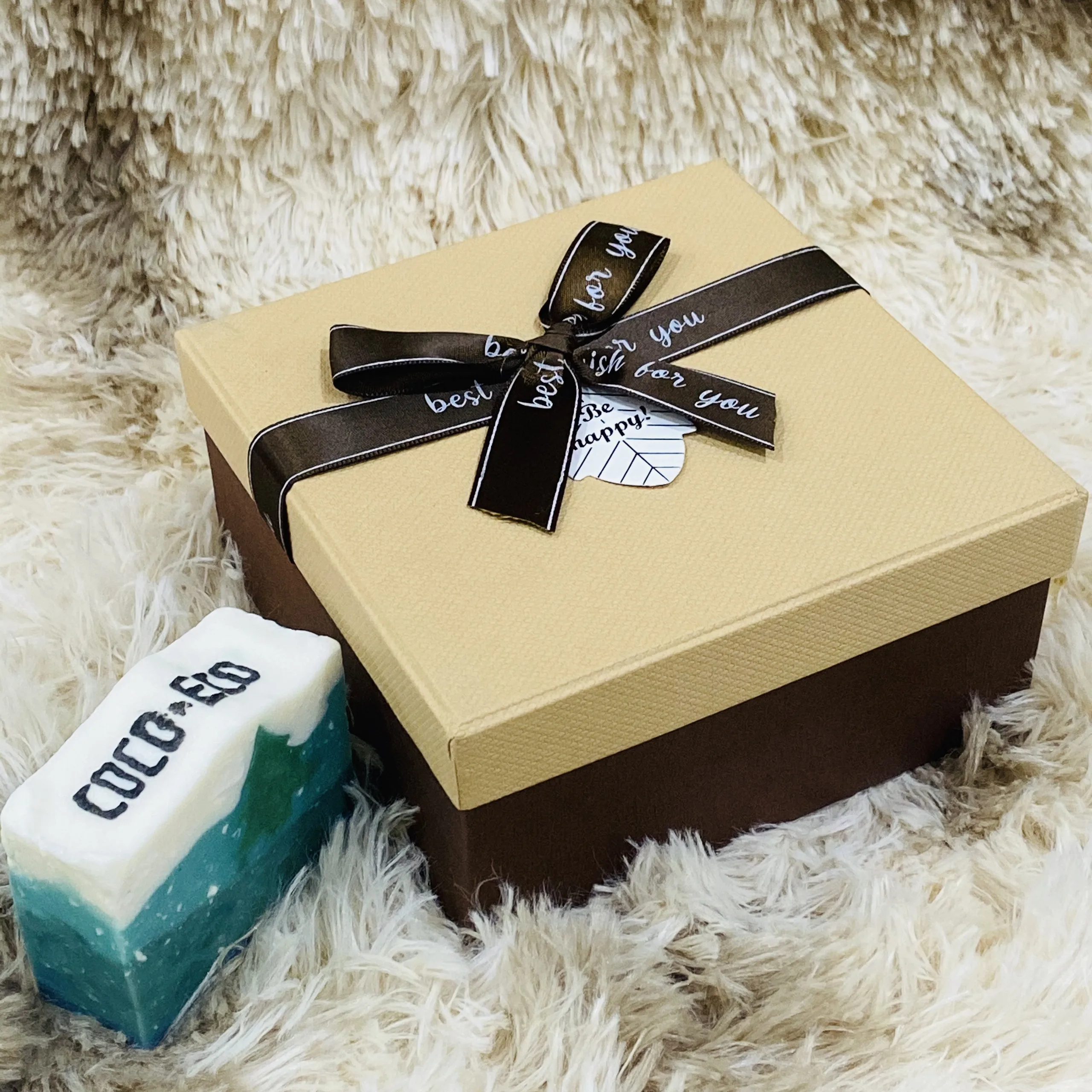 CPIMEX 100% PURE COCONUT SOAP HYDRATES AND REGENERATES SKIN EVEN FOR SENSITIVE SKIN/ SKIN COCONUT SOAP BAR