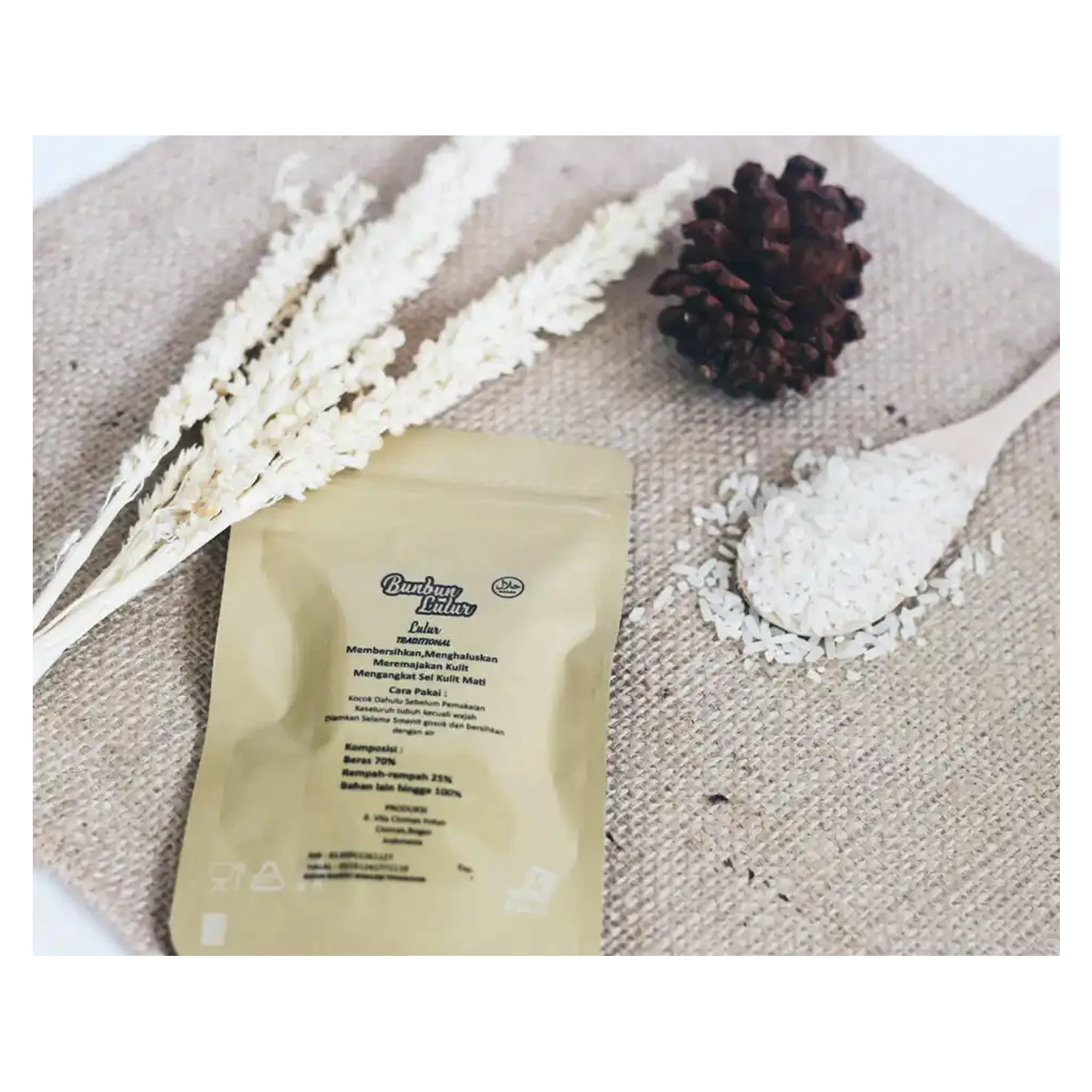 Wholesale Price Premium Body Scrub For Body Care And Skin Care Made From Aromatic Ginger Cinnamon And Rice To Remove Dead Skin