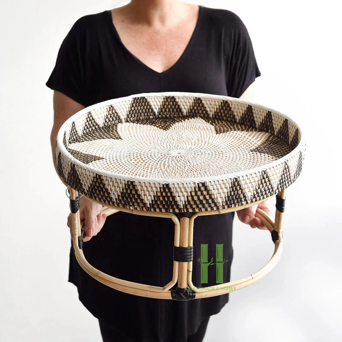 HNH Craft Customized Round Rattan Tray with Stand Natural Wicker Tray for Food Display Rattan Side Table for Living Room Bedroom