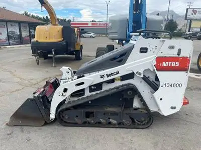 Skid Steer 2017 Bobcat MT85 Walk Behind Crawler Loader Auxiliary Hydraulics Skidsteer For Sale