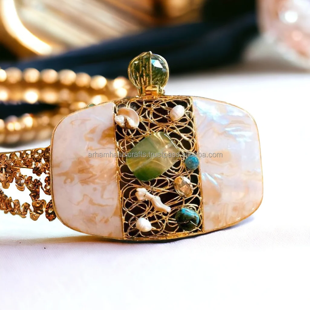 high quality handmade mother of pearl women clutch handbag for wedding and party ware at affordable price by LUXURY CRAFTS