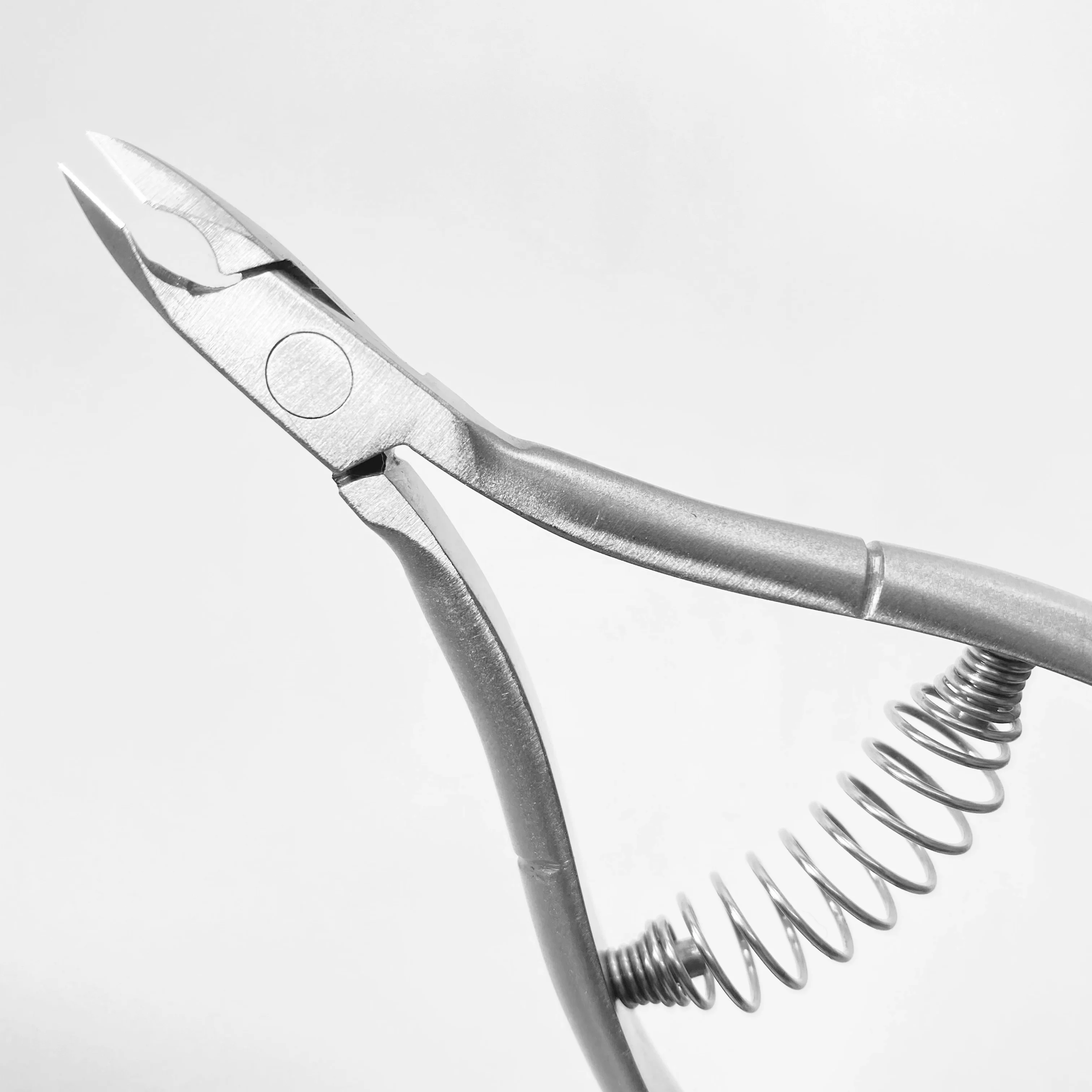 Professional Cuticle Nippers Sharp Cutting Edge Cuticle Nail Nippers Spiral sping Good Standard