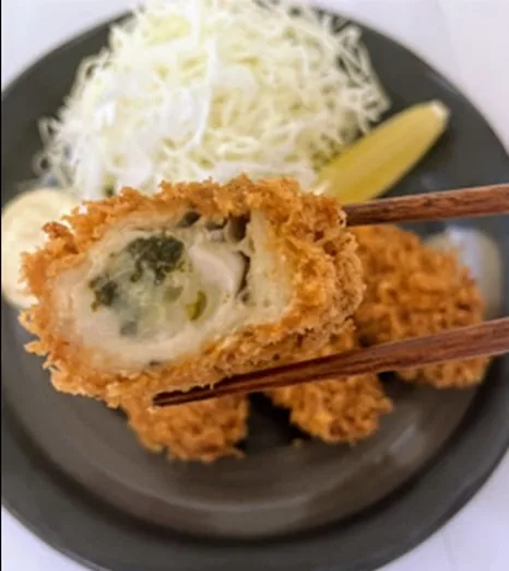 Handpicked Fresh Frozen Japanese Seafood Fried Meat Oysters Dish with Breadcrumbs