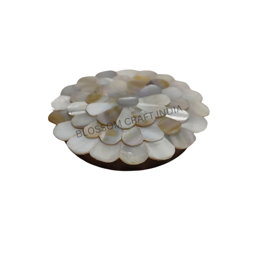 Attractive Round Mother of Pearl inlay Mini Makeup Mirrors Handmade Natural Shell Mirrors for Ladies & young Girls