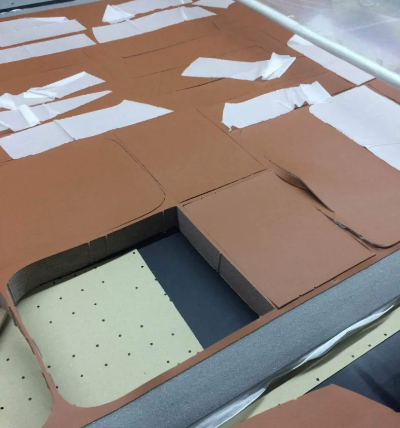 Selling Well CNC Cutting Machine Genuine Leather Multilayer PU Leather Vibration Cutting Machine