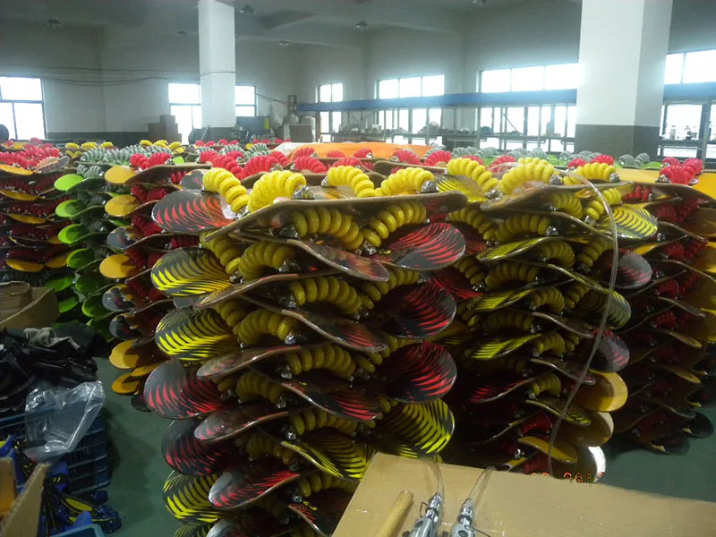 Outdoor extreme roller skating sports Large board multi-wheel skateboard