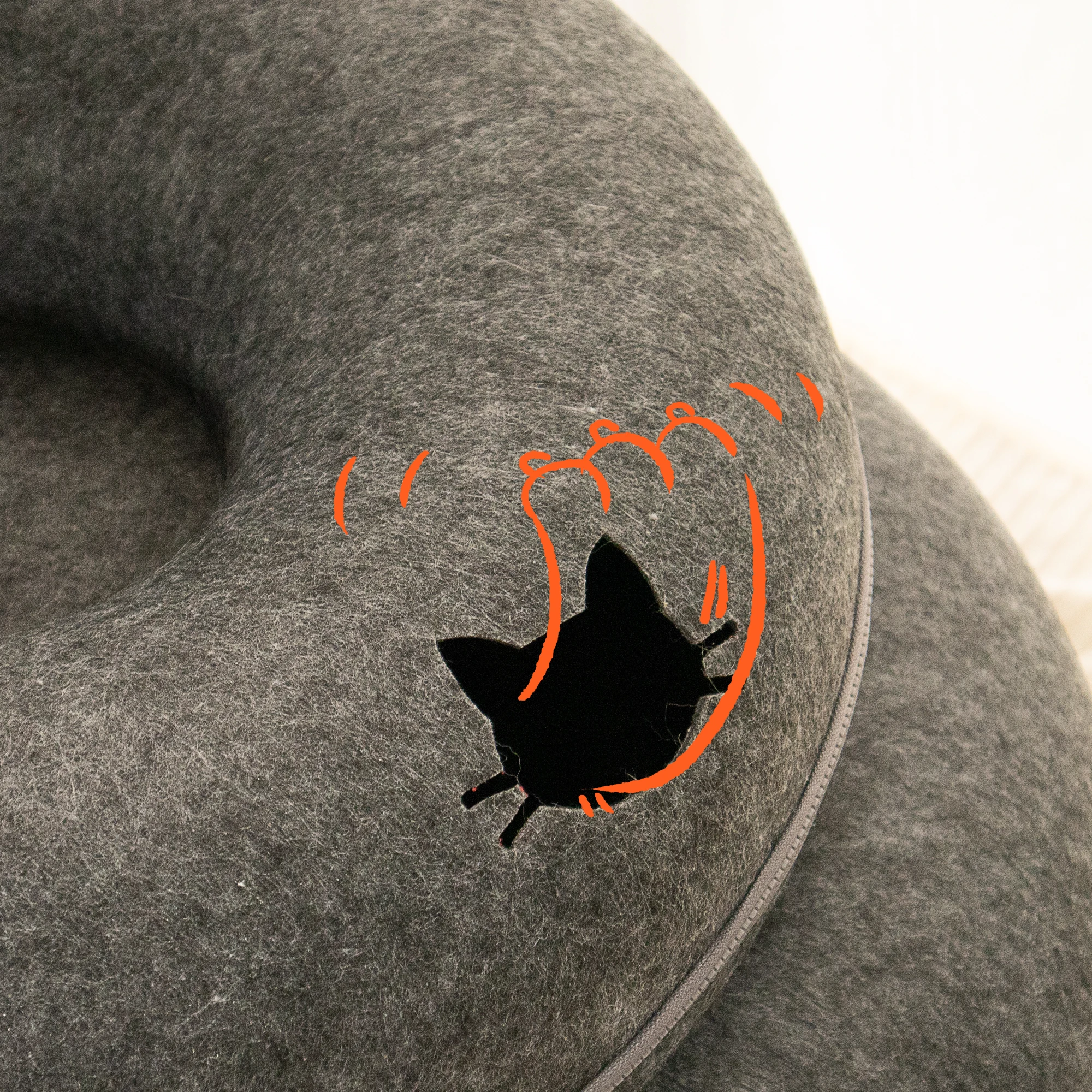 Donut Tunnel Large House Nest and Cat Scratcher Bed Made of Felt Fabric for Playful Cats