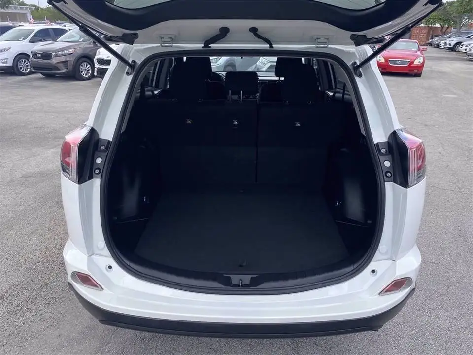 LED Headlight Radar Camera Gas/Petrol Leather Seats Right Steering ABS Euro V RAV4 2019 31000km