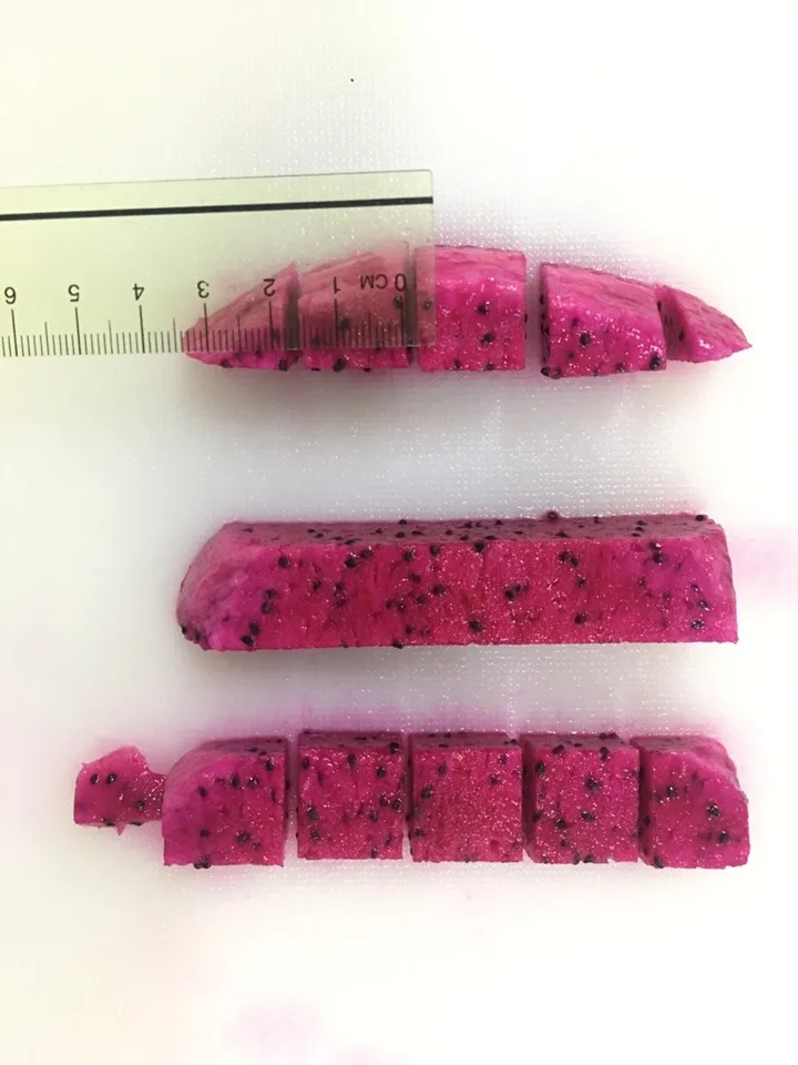 Best Selling Vietnam Around Year Season IQF Fruit from 100% Natural Dragon Fruit Red Color Frozen Red Dragon Fruits