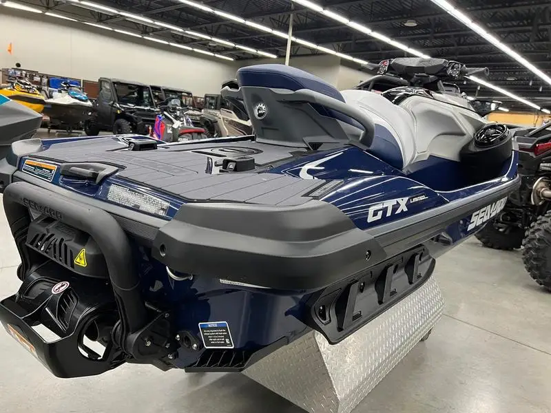 FREE SHIPPING SEA DOO GTX 325 LIMITED EDITION + FREE TRAILER