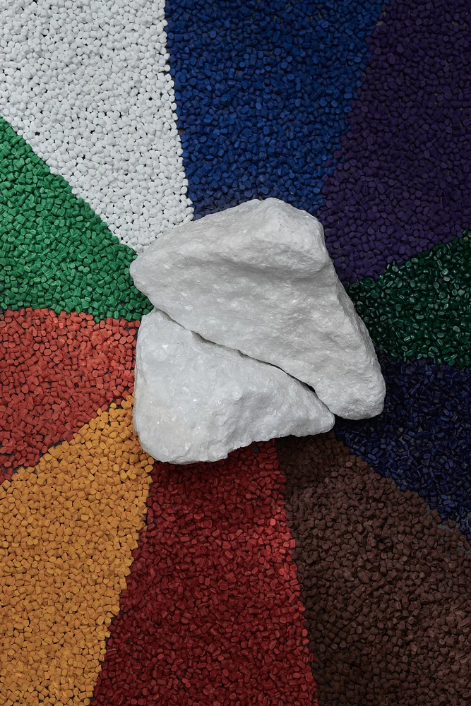 Top Vietnam manufacturer calcium carbonate powder calcium carbonate price per ton carbonate de calcium for industry uses VNT7