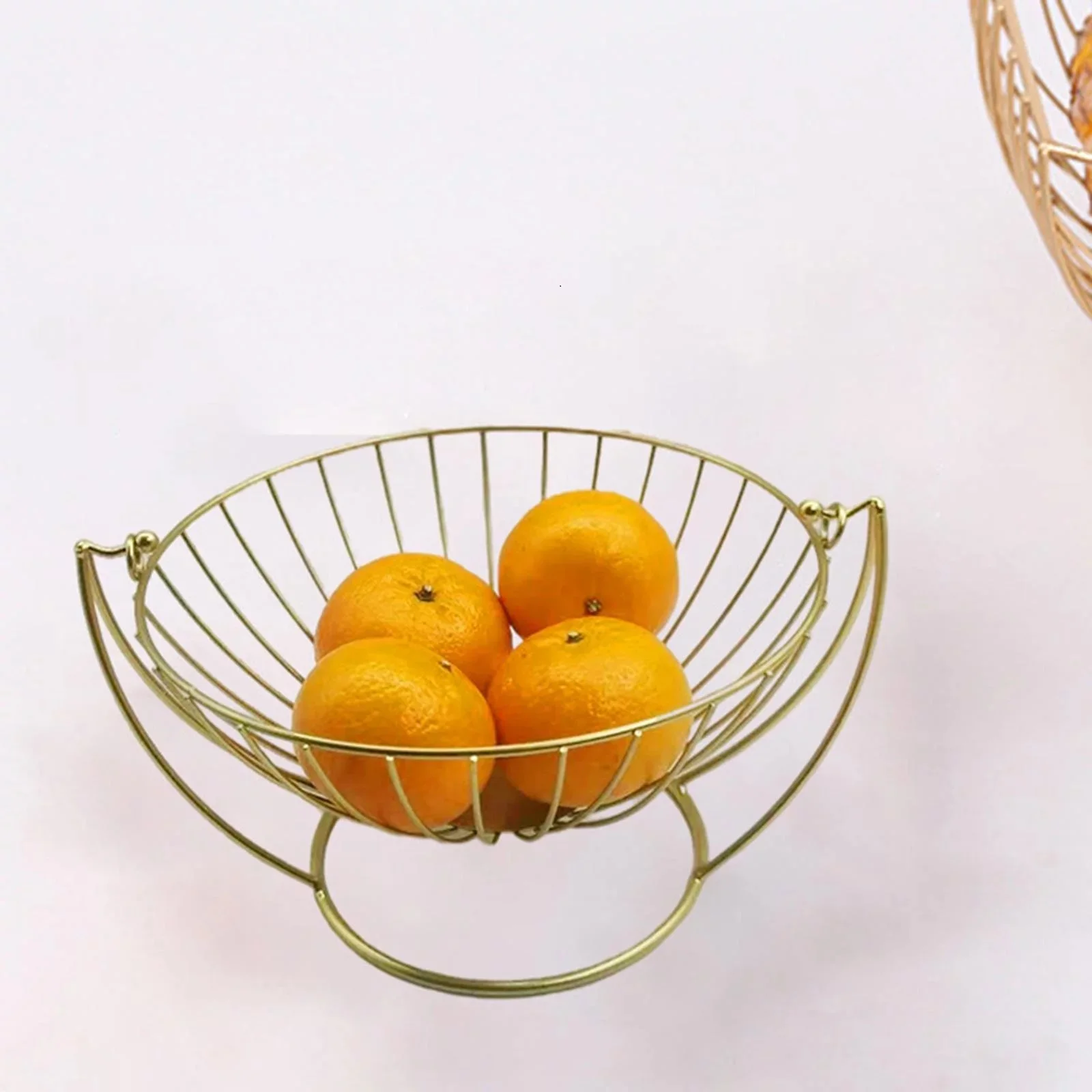 Multipurpose New Metal Wire Storage Basket Handmade Metal Wire Fruits Storage Basket For Kitchen Table Top.