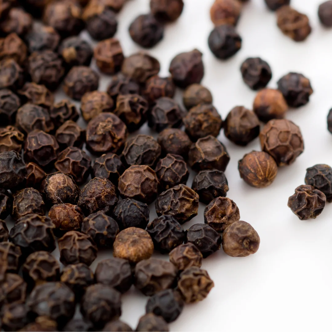 Black Pepper -  Cheap Price Wholesale Hot Selling Black Pepper 570 G/L Cleaned For Cooking