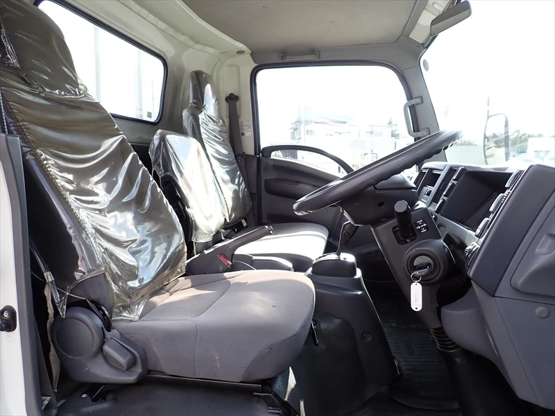 Б/у японский ISUZU ELF хорошее состояние плоский корпус
