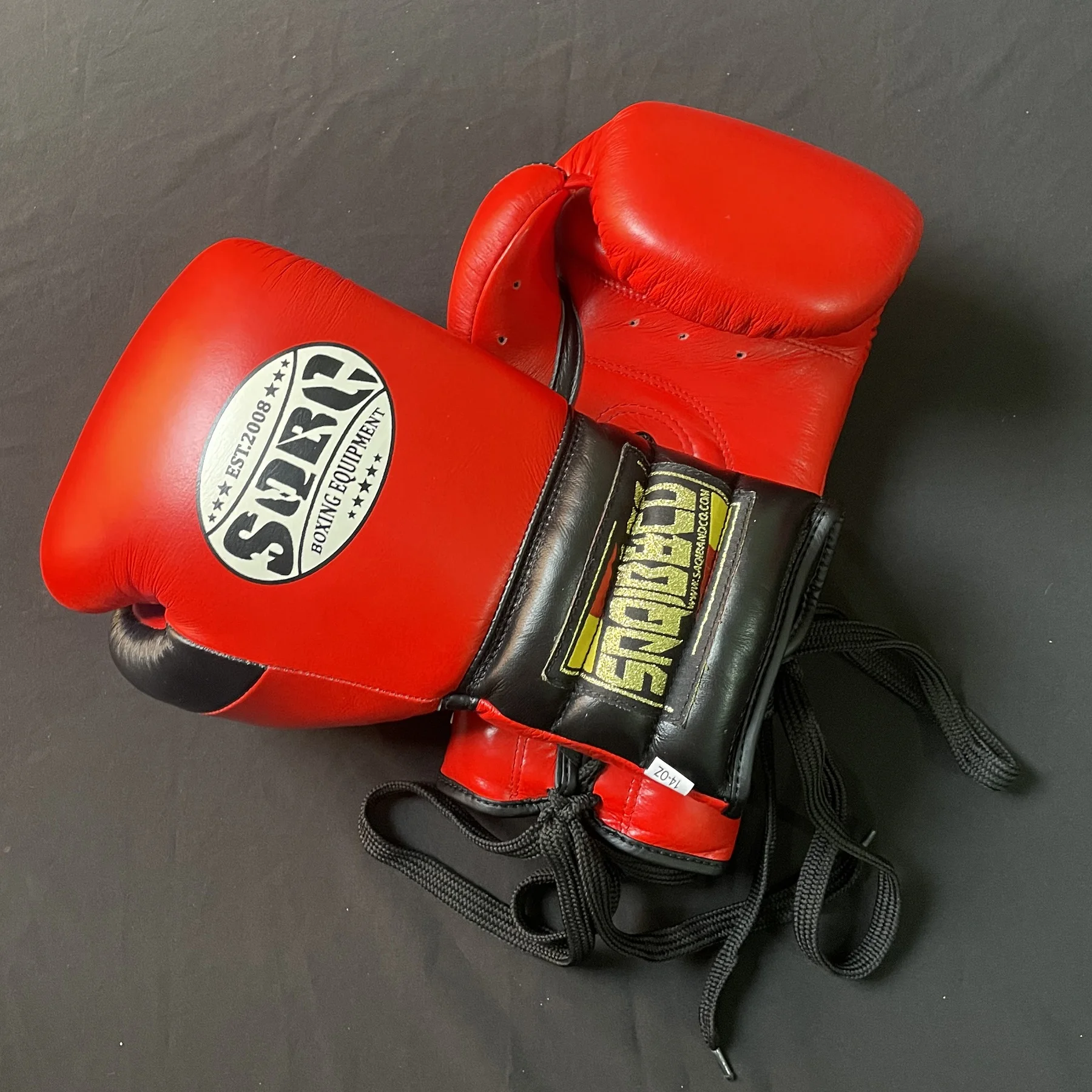 Red Boxing Gloves, Sports Equipment, Lace Up Latex Padding Boxing Training Gloves & Professional Fighting Gloves For Boxers