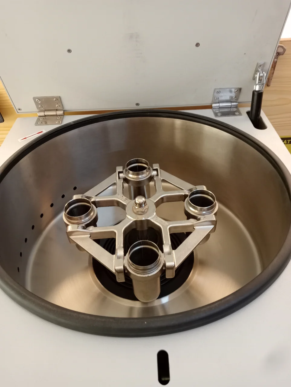 L530 Low Speed Desktop Centrifuge with 48 tubes swing rotor 48x15ml Swing Out Bucket Laboratory Centrifuge