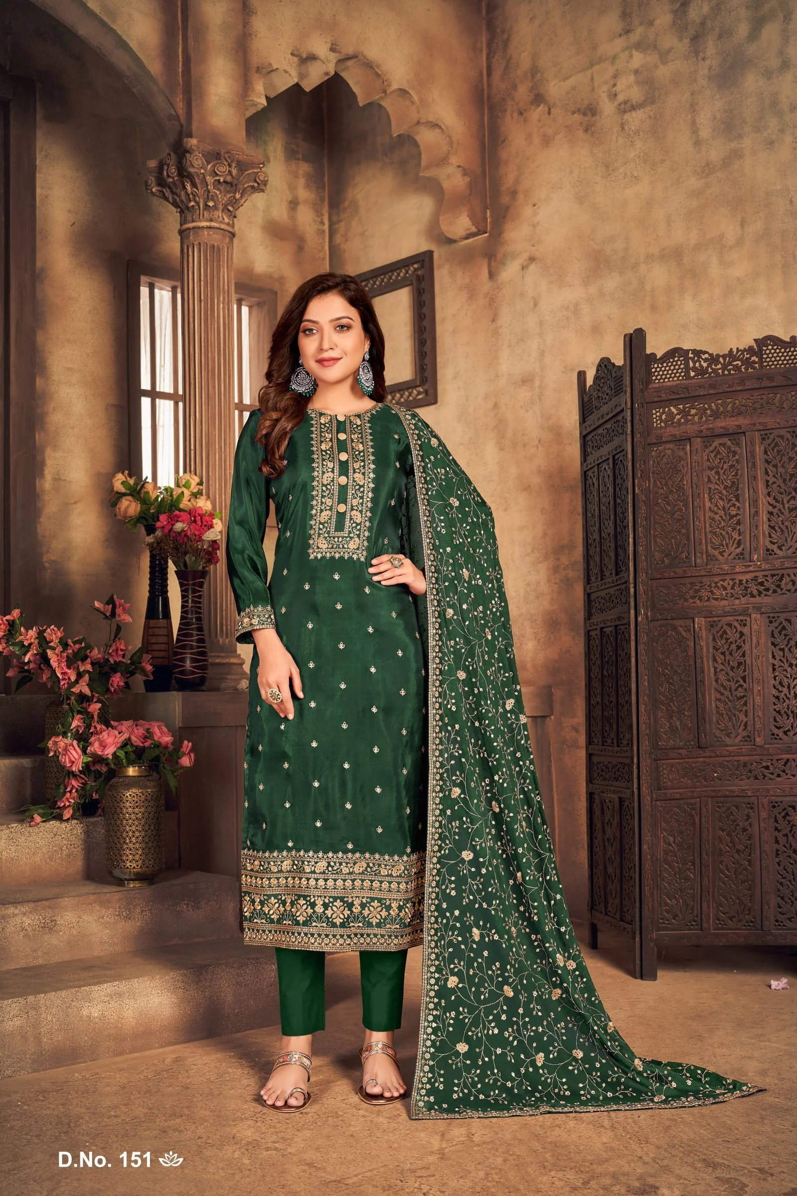 New Modern Ladies Salwar Suit Pakistani and Indian Women Salwar Kameez at Wholesale Price From India