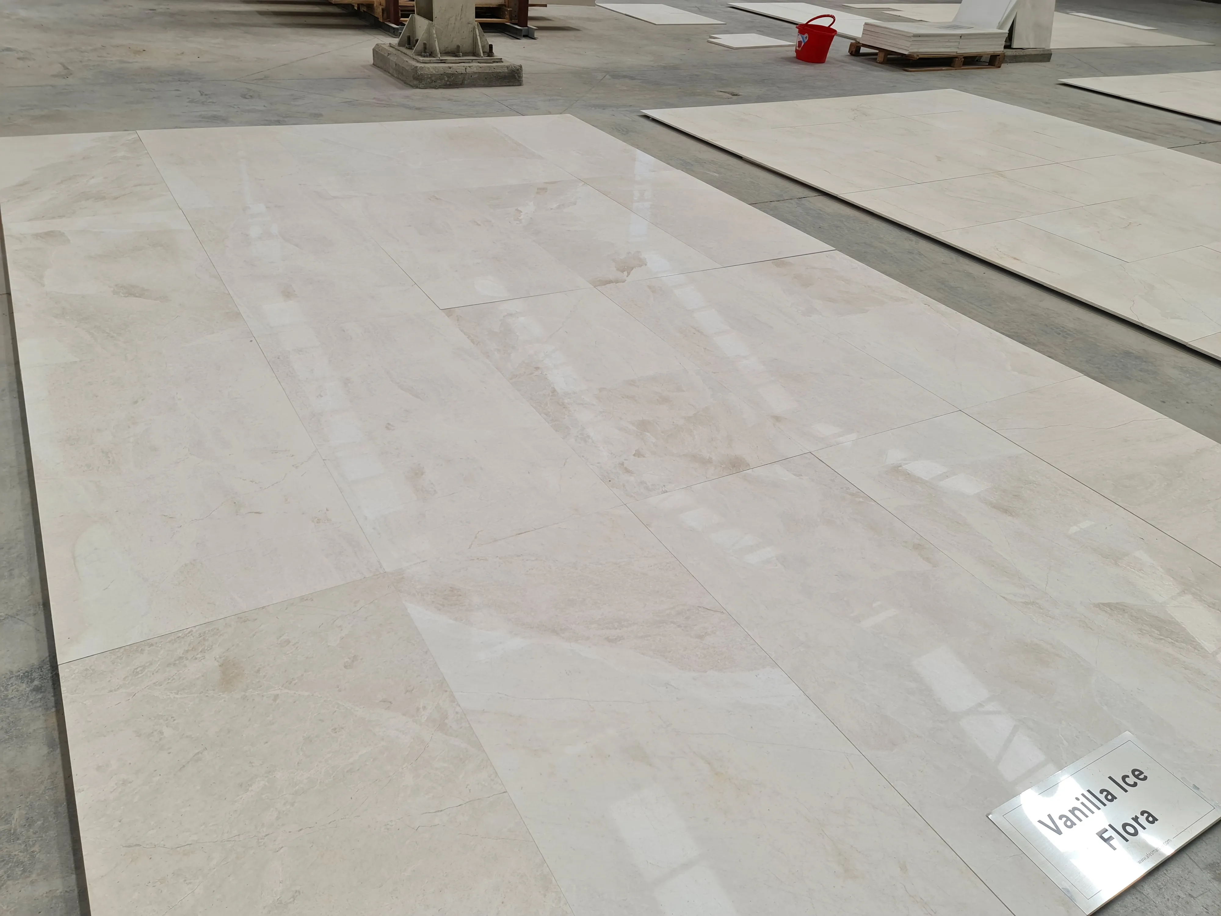 2023 Vanilla Ice Flora Marble Outdoor Stone Customizable Modern Design Hot Selling Polished Finish Turkey Factory Wholesale