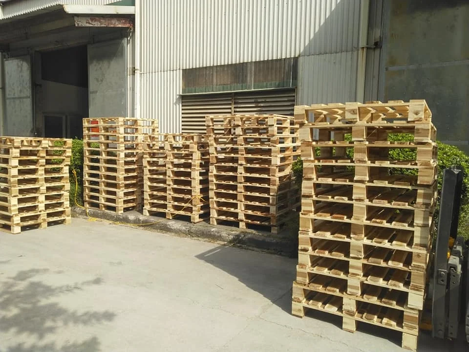 Wood Pallet Standard For Packing From Vietnam / Pine Rubber Pallets For Logistics Transport