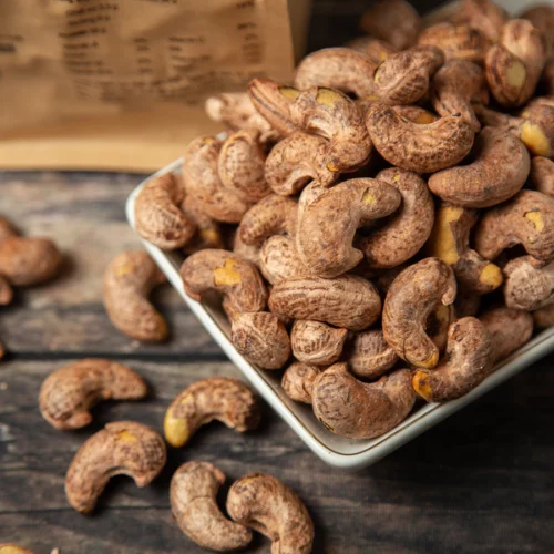 Broken Cashew Kernels Vietnamese Roasted Cashew Nut Factory Exporting High Profits in Large Quantity 2023