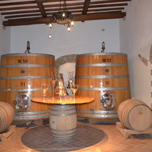 TOP QUALITY ITALIAN WINE BRUNELLO DI MONTALCINO RISERVA VIGNA DELLE RAUNATE DOCG 750ml. WOODEN BOX