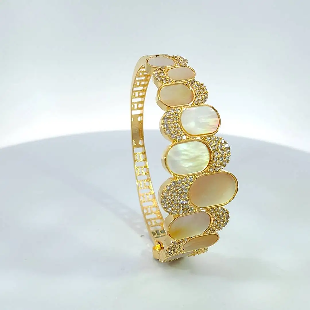 BEAUTIFULLY DESIGNED MOP KADA WITH PREMIUM QUALITY RANGE FOR WHOLESALERS FOR INDIAN LUXURY JEWELLERY