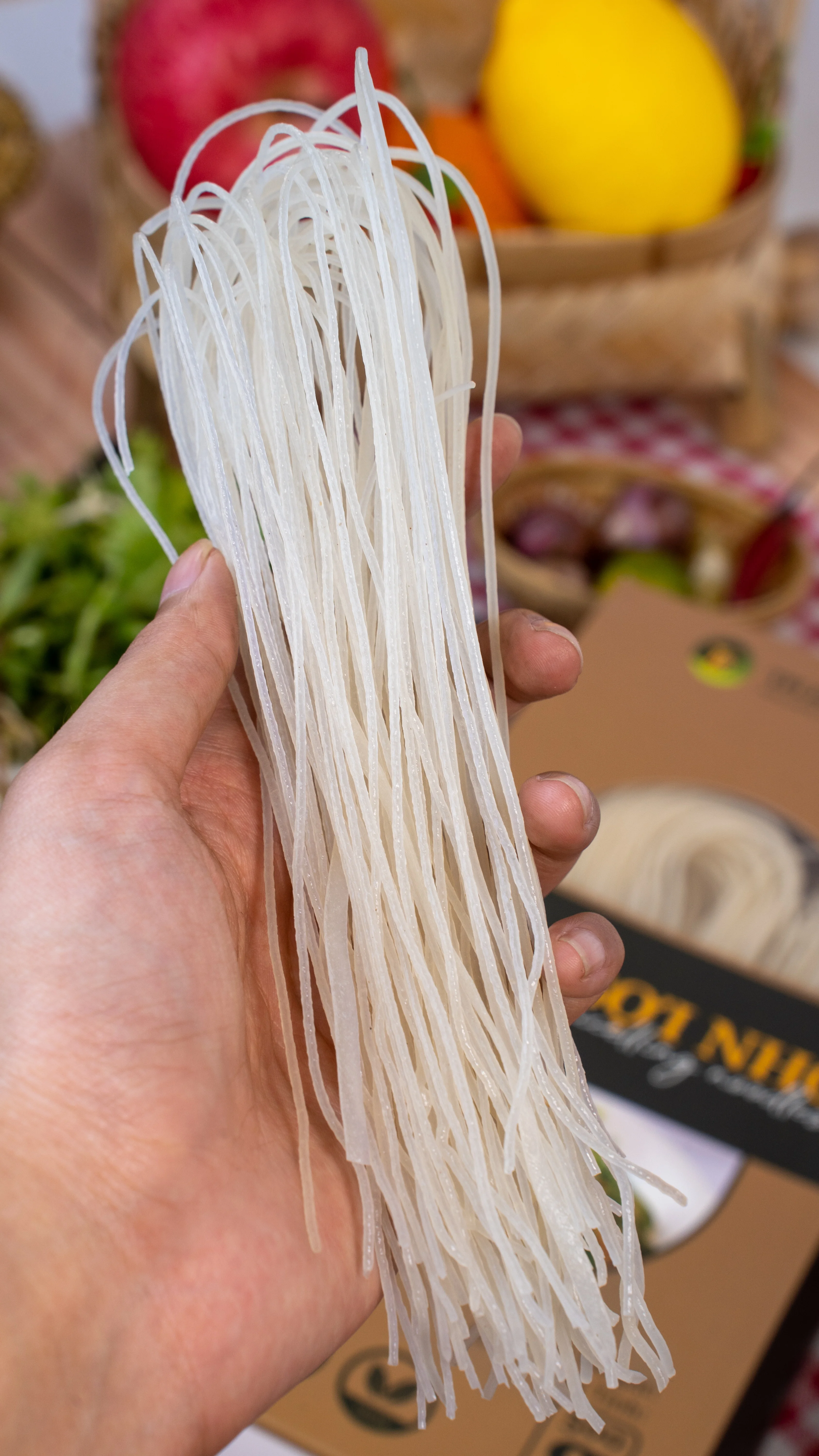 Premium Vietnamese Rice Noodles for Export: Handcrafted Authenticity, Superior Quality, Pristine White Color, 1/1.8mm Thickness