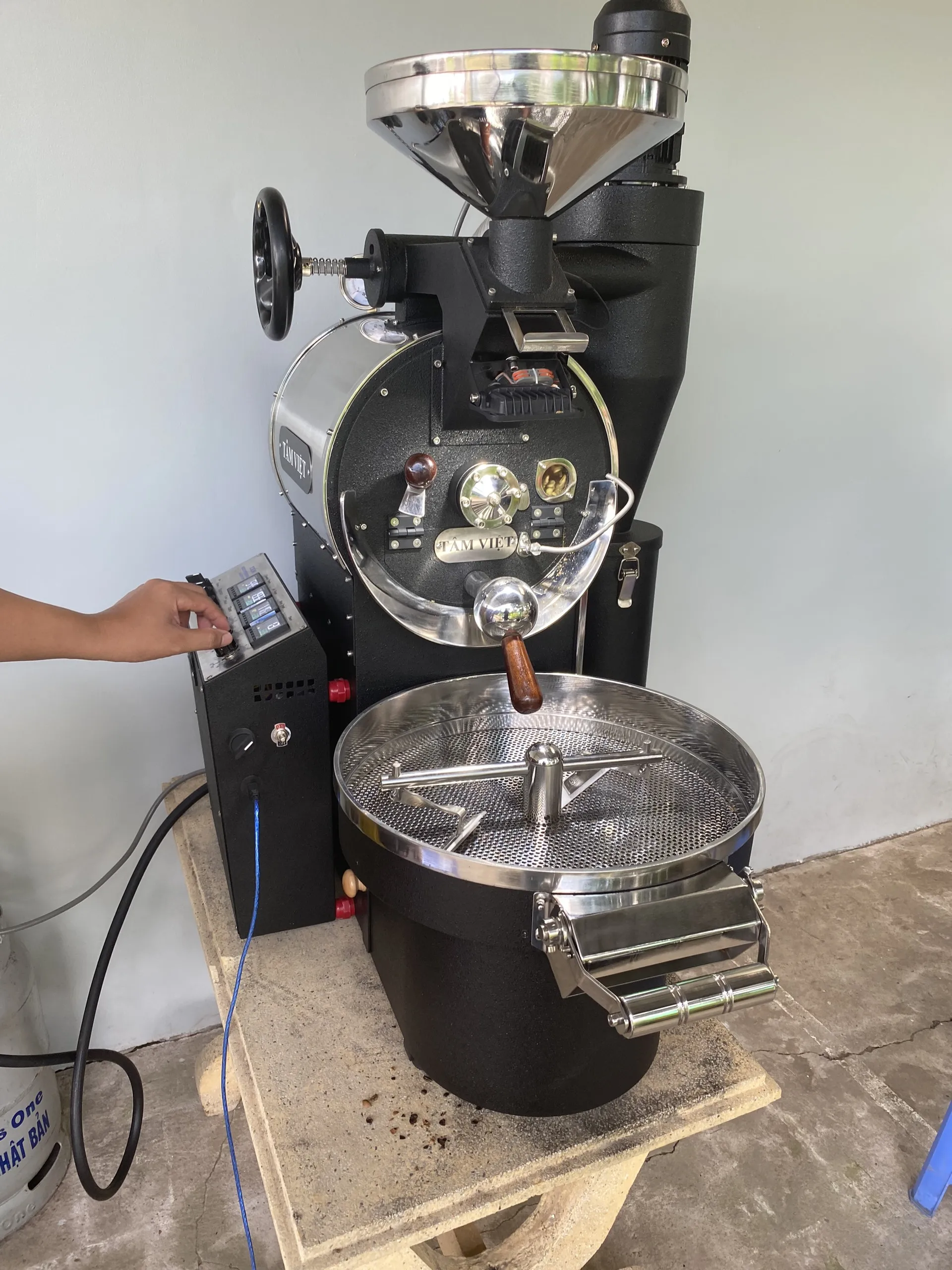 Gas Commercial Stainless steel Coffee Roasting Machine 5kg to 120kg from Viet Nam UG Probat