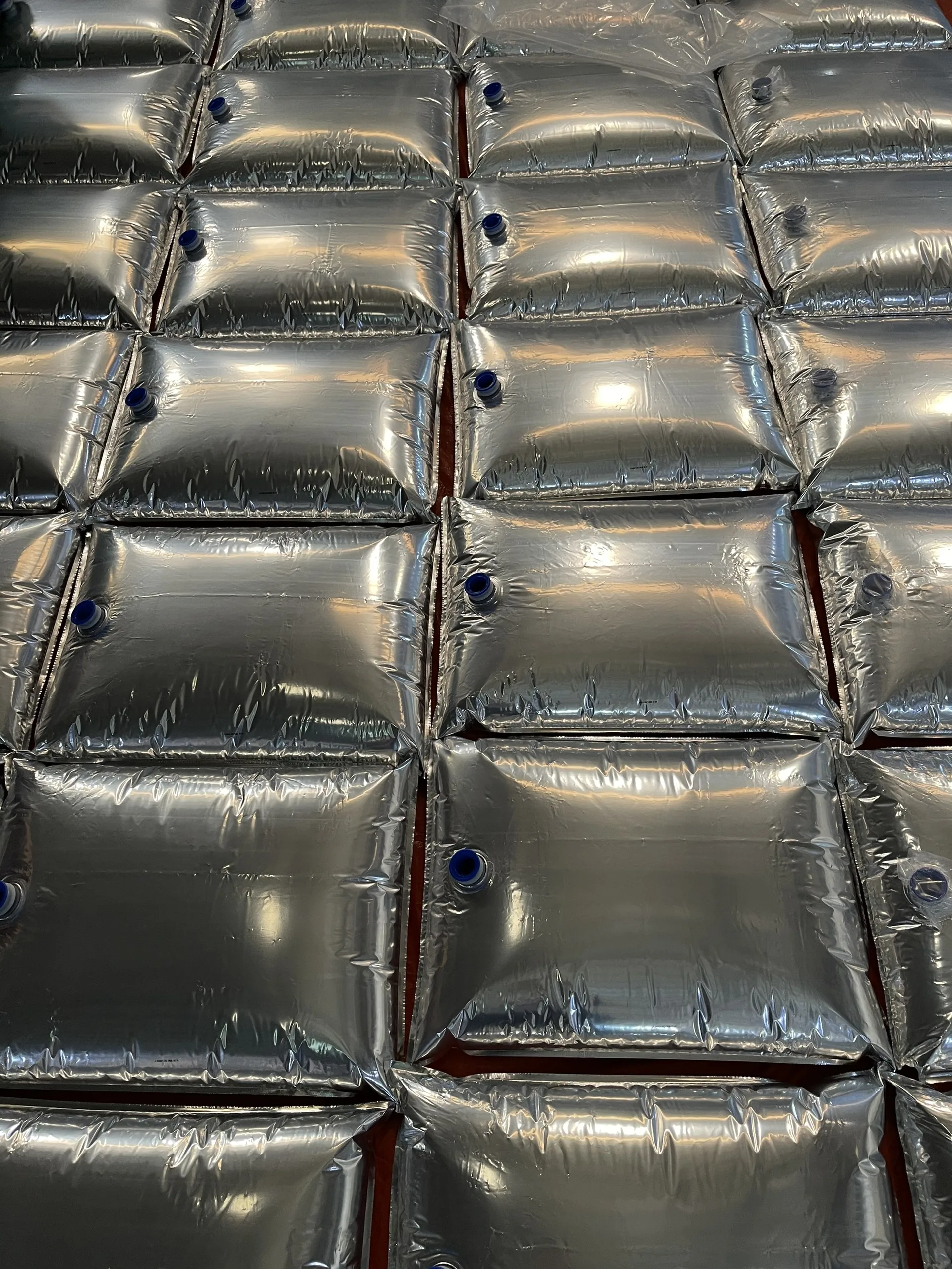 BEST SELLING EXTRACT COFFEE LIQUID FROM VIETNAM PACKING IN BULK HIGH QUALITY FOR READY TO DRINK BRIX 50 BITTER TASTE PACK IN BAG