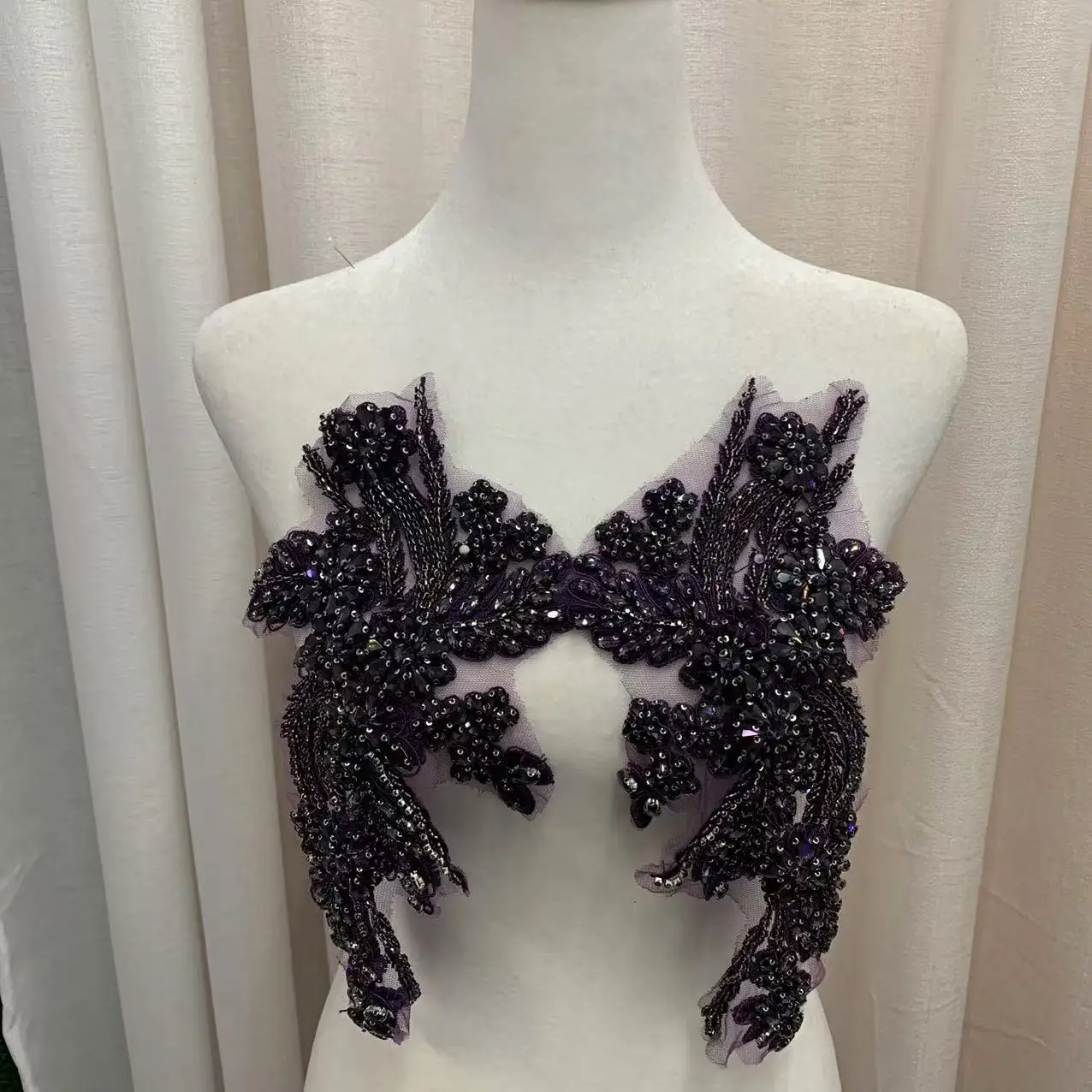 Fashion Beautiful Hand-Made Rhinestones Clothing Appliques Patch