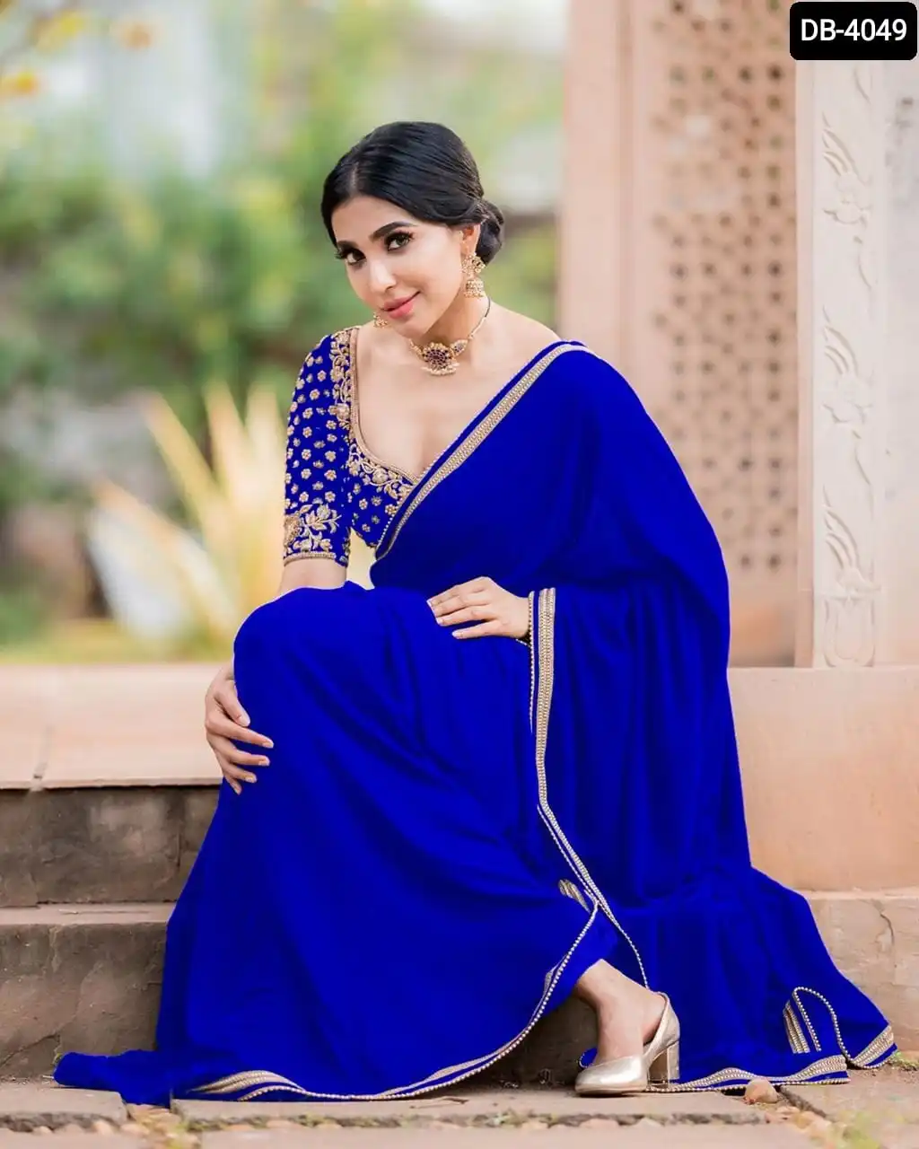 Indian Designer Clothes Georgette With Embroidery Work Lace border Saree and Embroidery Design Work with Pearl Revert Diamond