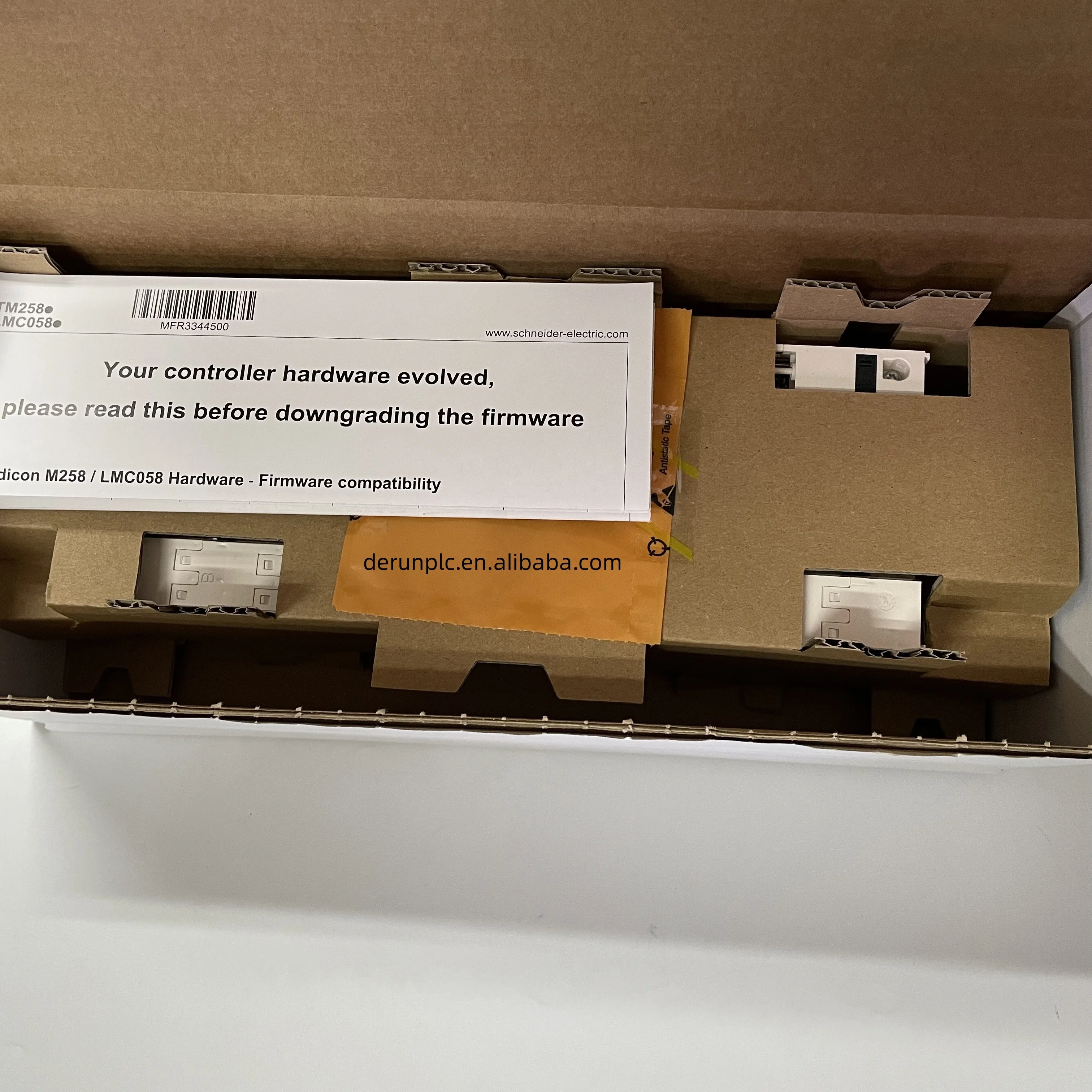 PLC TM258LF42DT4L  Modicon M258, compact base 42 + 4 I/O 24 V DC CANopen TM258LD42DT