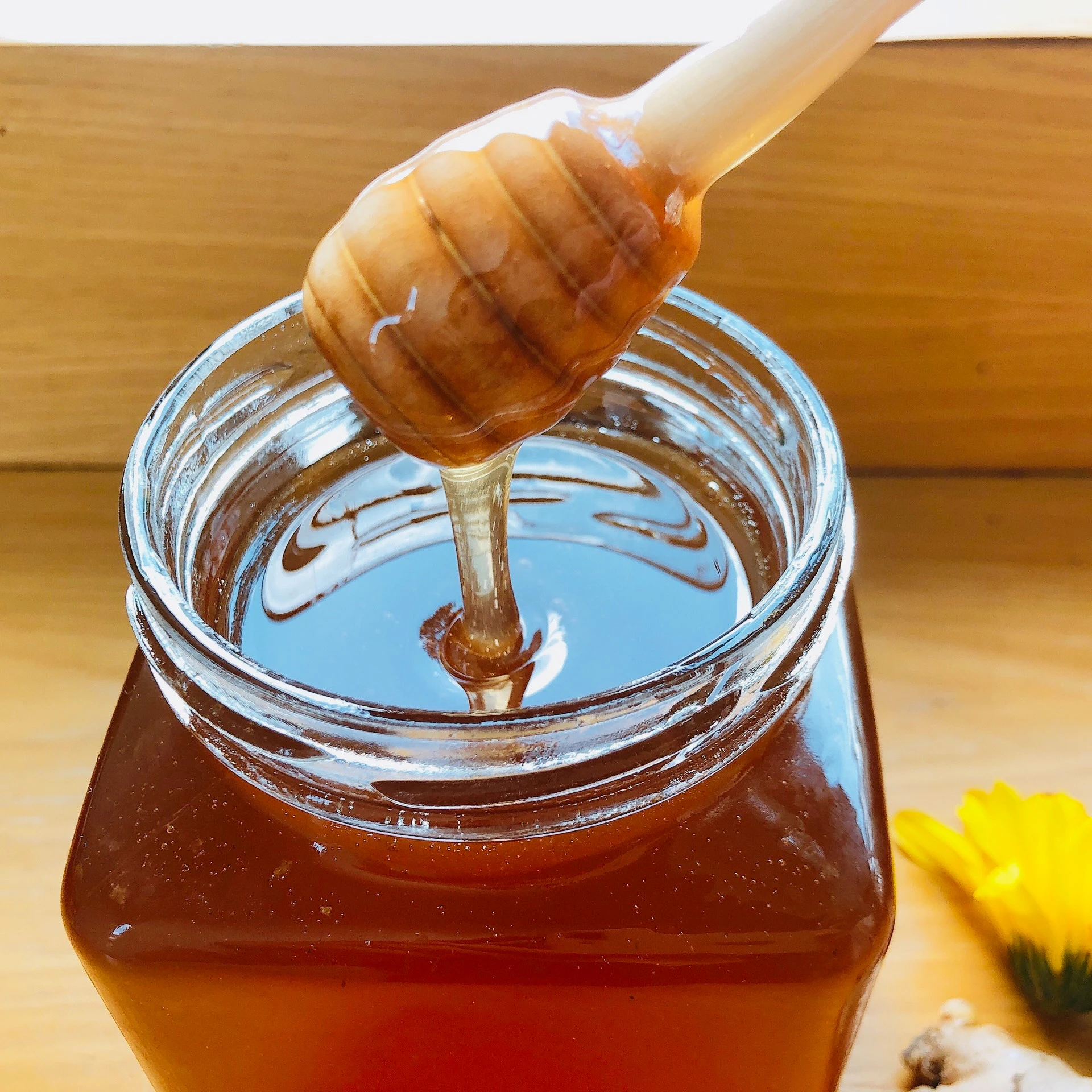 Honey High Quality from Vietnam and New Fresh and Pure Amber Packaging Bulk