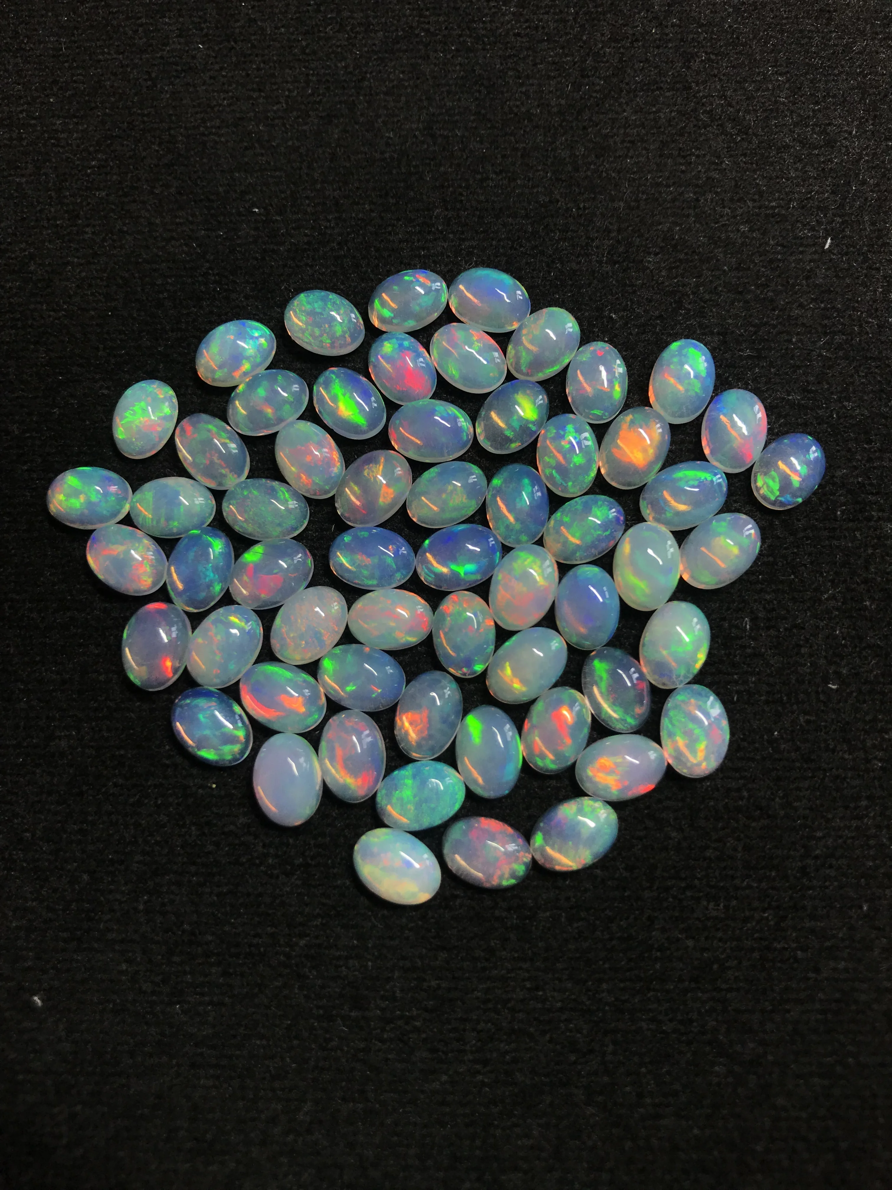 4x6mm Natural Fire Ethiopian Opal Loose Oval Cabochon Gemstone Wholesale Price Natural AAA Top Quality Gemstone Low Price Stone