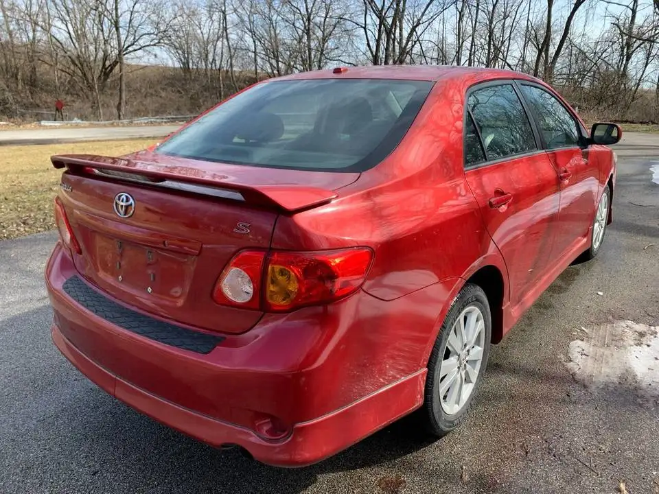 Использованный 2010 игрушка ota corolla