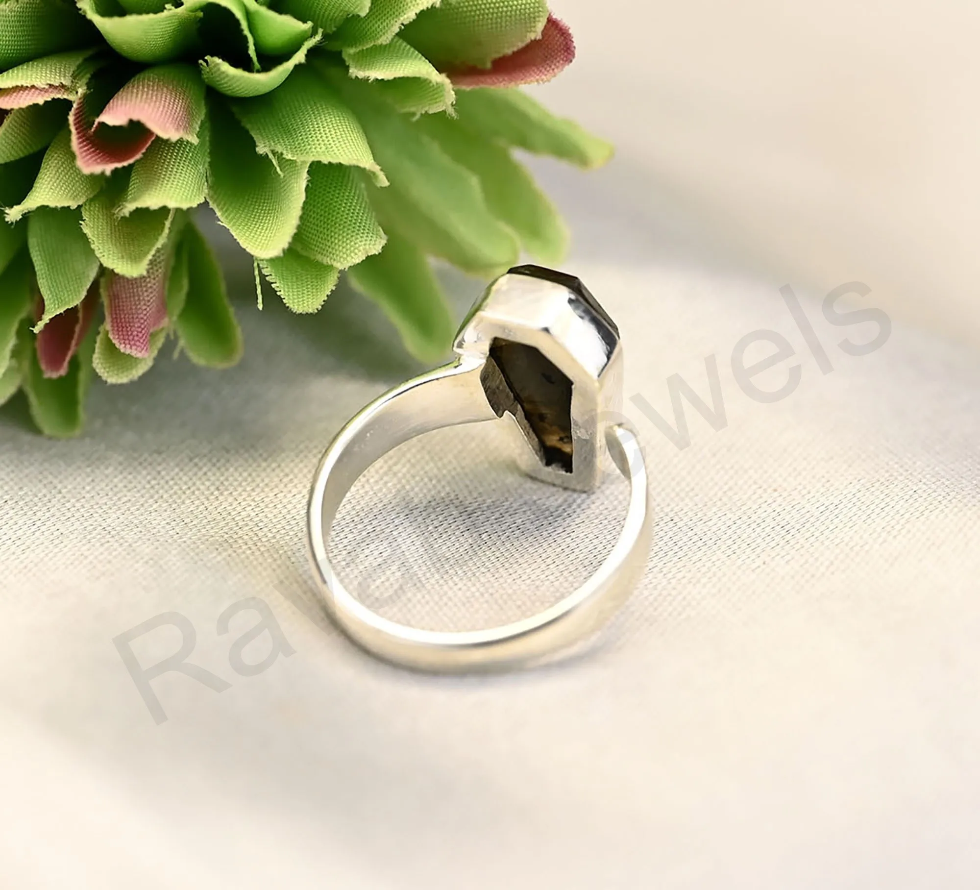 Green Labradorite Gemstone Ring Jewelry Solid S925 Sterling Silver Bezel Coffin 10x17mm Adjustable Ring Wedding Gift For Women
