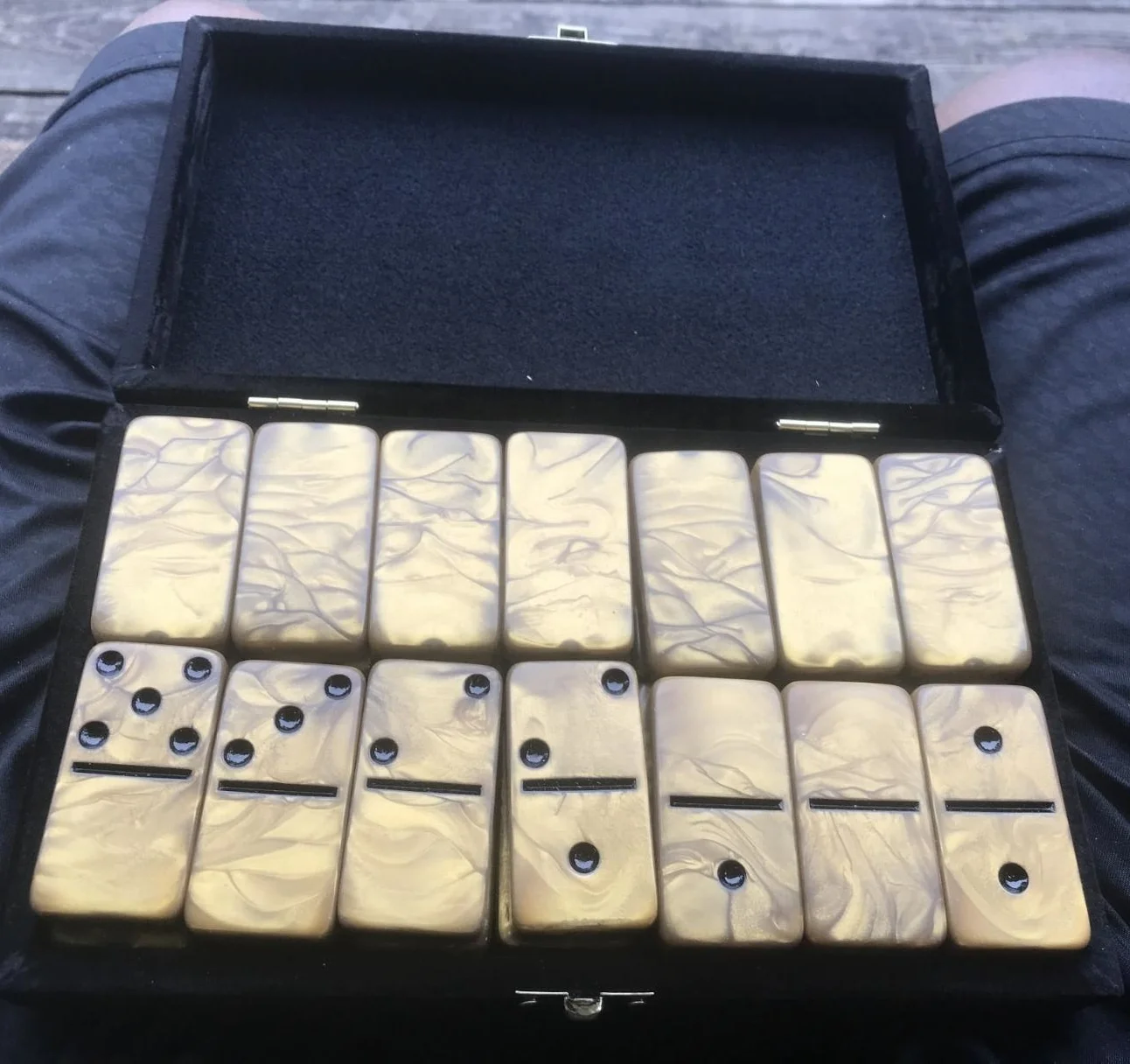 wholesale high quality bulk resin golden dominoes for sale Domino casino game marble effect dominoes with gold