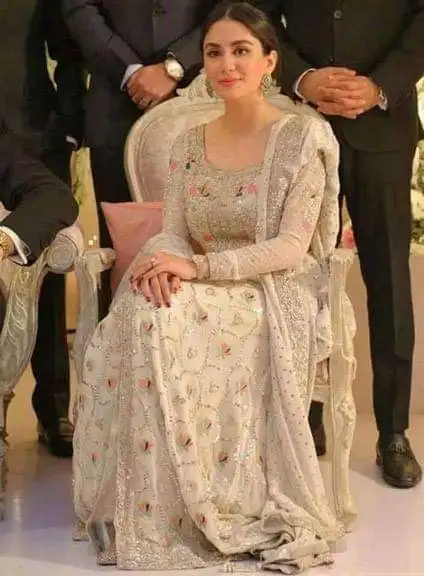 Modern Fashion Designer Indian Pakistani Lawn Linen Cotton Georgette 3 Piece Suits Available on Wholesale Price.