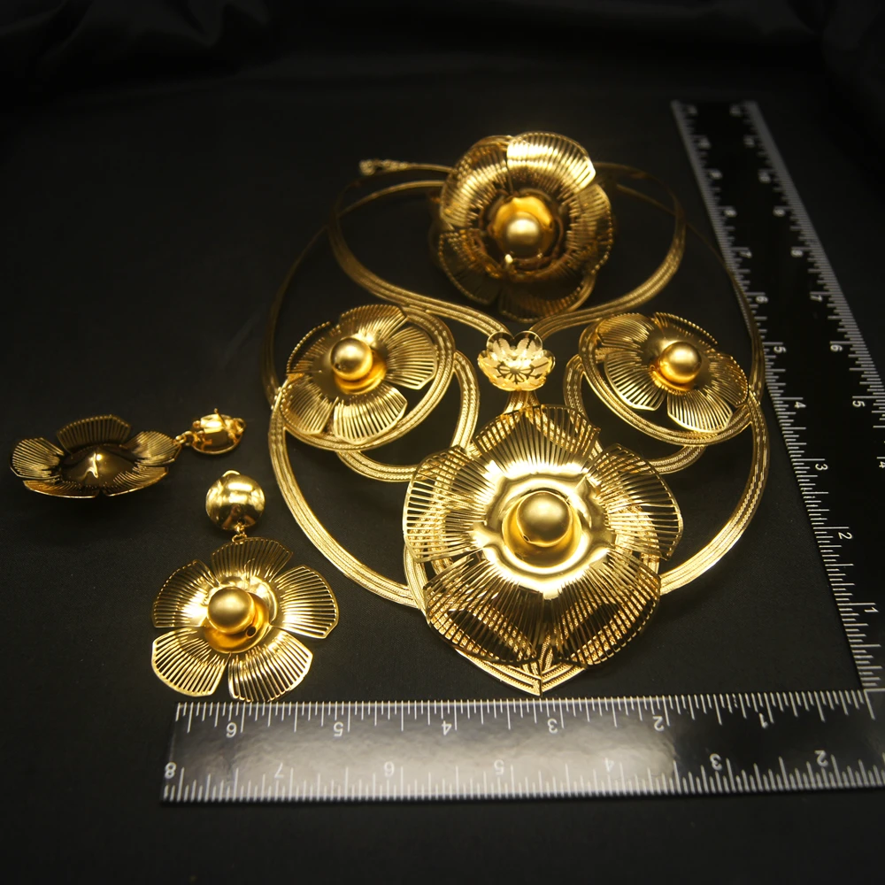 Zhuerrui Nigerian Bridal Italiano Fine Jewellery Set Brand Party Jewelry Set Women Brazilian Gold Jewelry Wholesale NH00052