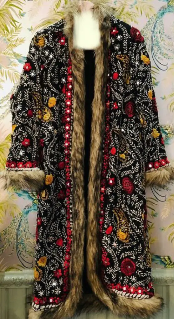 Fur New Design Loose Size Cashmere Coat Winter Women Warm Fashion Belt Coat Oversize Hooded Long Wool Coats Fox Vintage