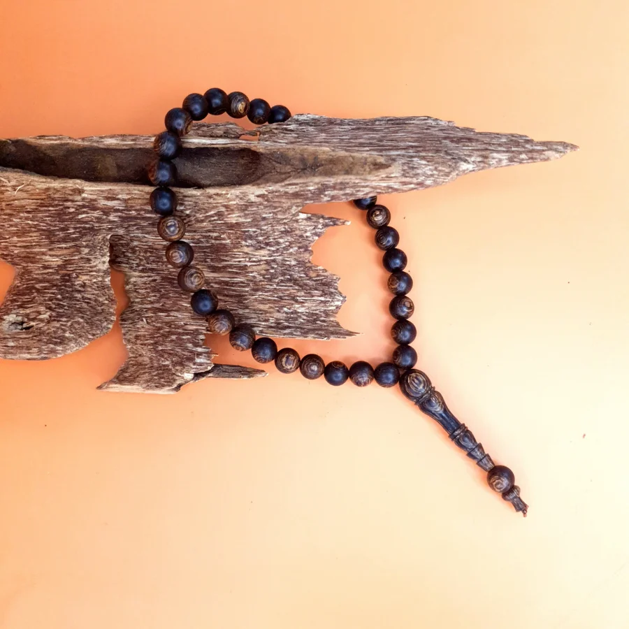 Prayer Misbah High Quality Superior Underwater Vietnam 33/66/99 Beads Made by Natural Triple Super Agarwood Pieces