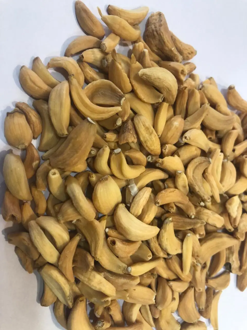 Dehydrated Garlic Flakes Indian origin spices