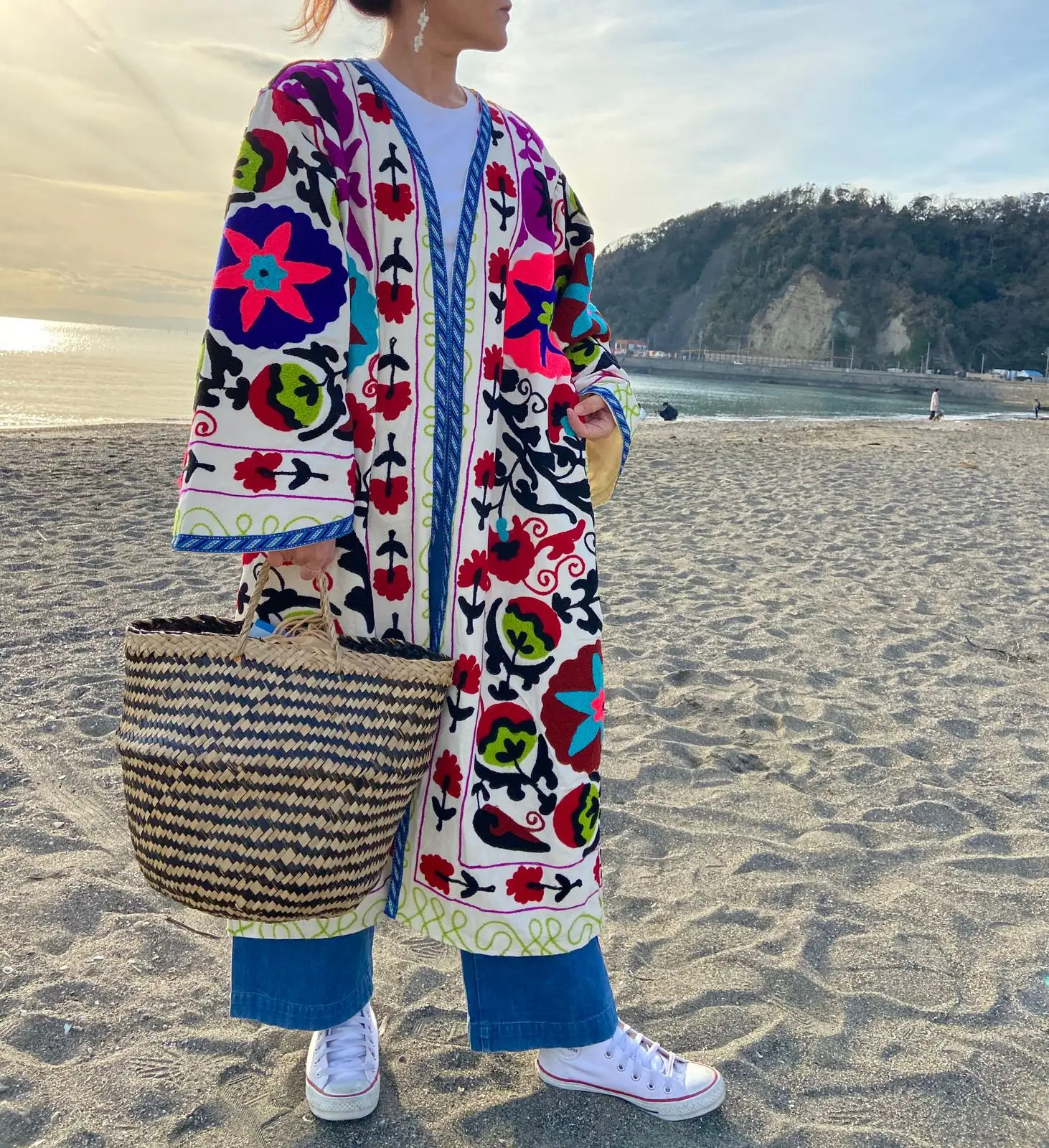 Женское длинное кимоно с вышивкой