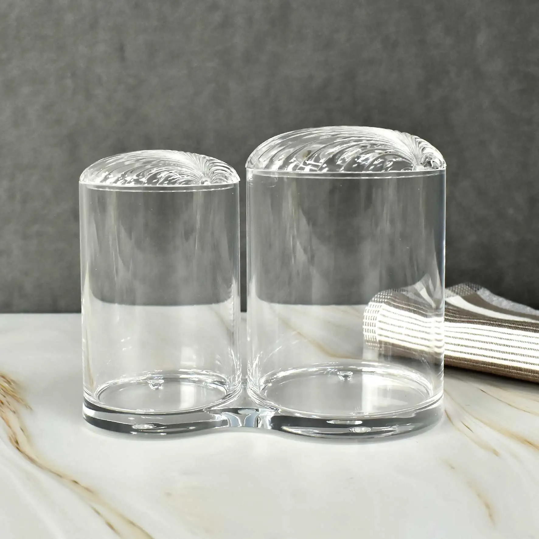 Factory High Quality Acrylic Seashell Cotton Ball And Swab Storage Box For Bathroom products Toiletry Bathroom Accessories Hotel