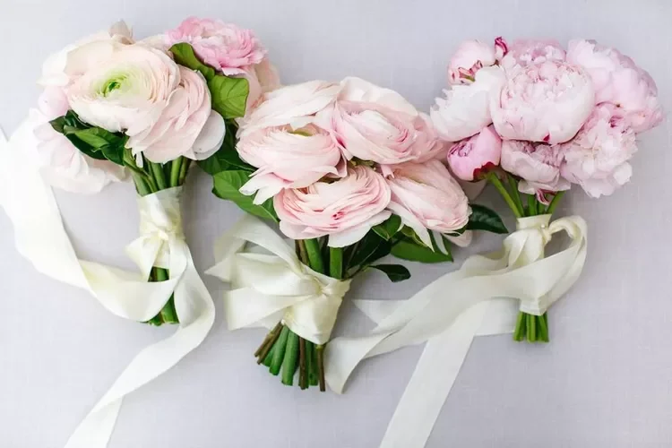 Premium Quality Artificial Silk Dahlia Rose Flowers Bouquet Flowers for Bridal Wedding Party and Festival Decorations Wholesale